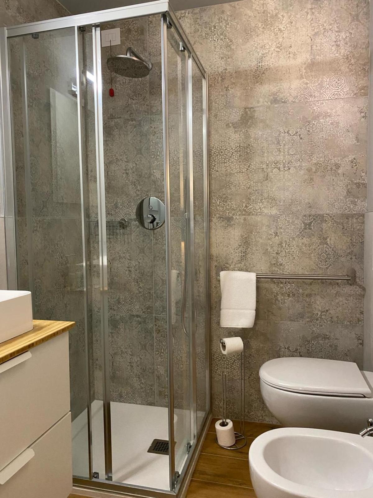Wish Rooms Charme&Relax Bergamo Esterno foto