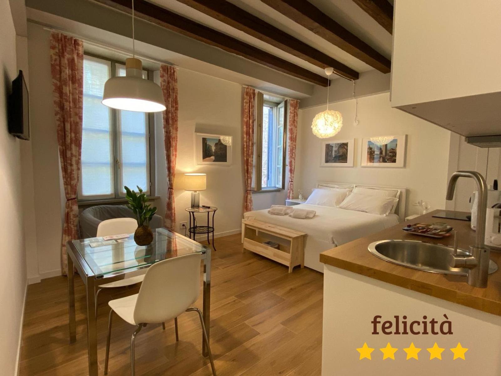 Wish Rooms Charme&Relax Bergamo Esterno foto