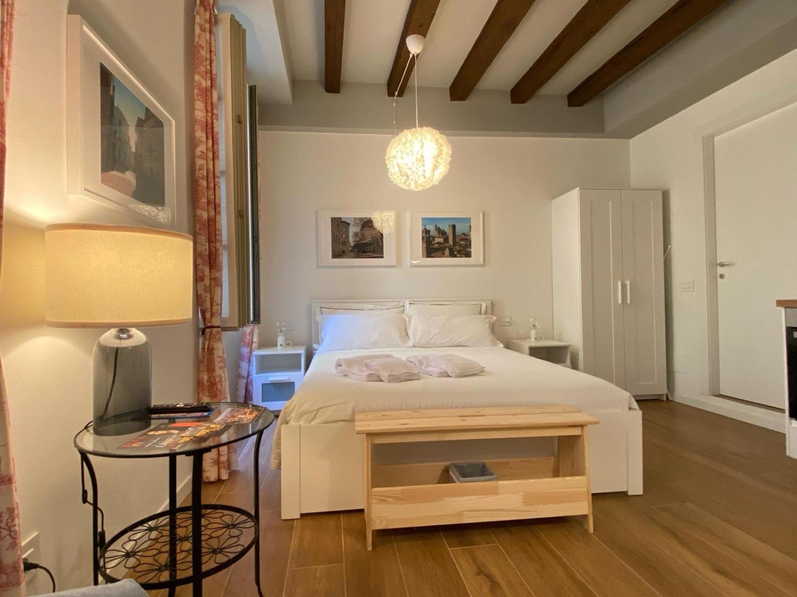 Wish Rooms Charme&Relax Bergamo Esterno foto