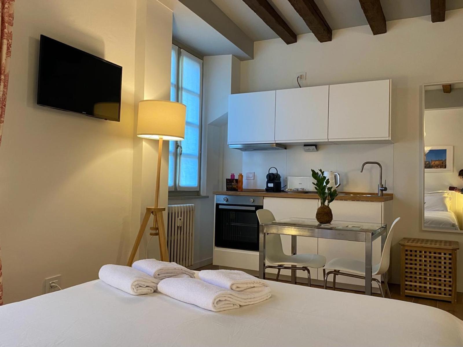 Wish Rooms Charme&Relax Bergamo Esterno foto