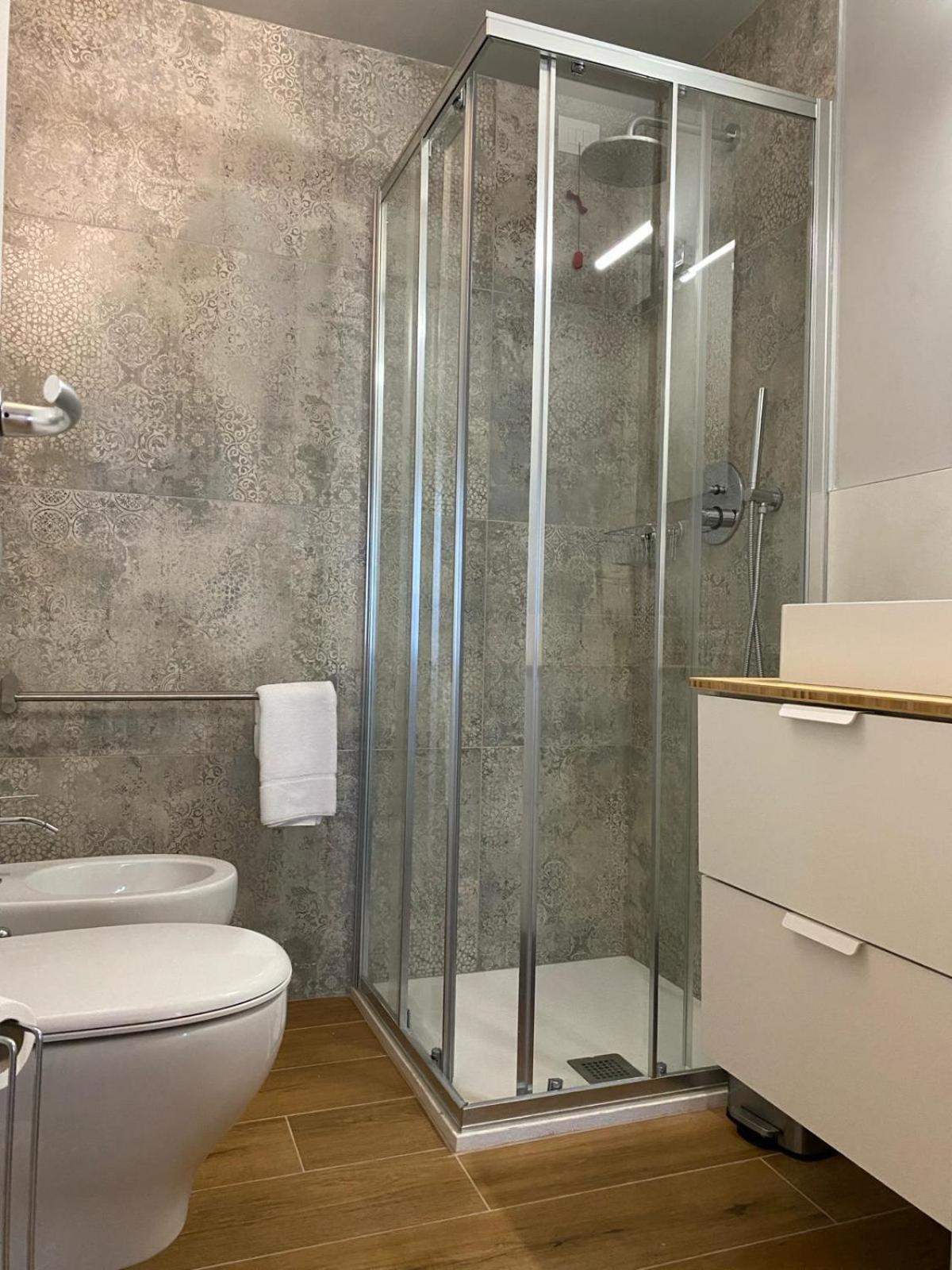 Wish Rooms Charme&Relax Bergamo Esterno foto